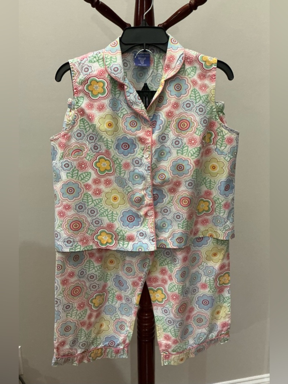 Pine Cone Hill Floral Capri PJ’s Size Small